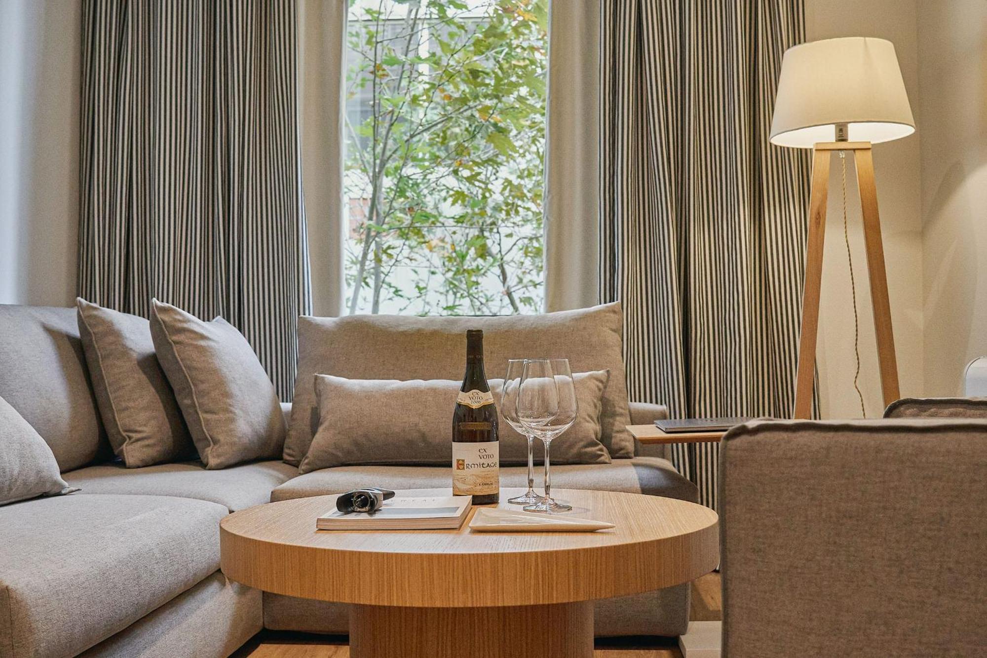 Viola Comfort Suite Atena Exterior foto